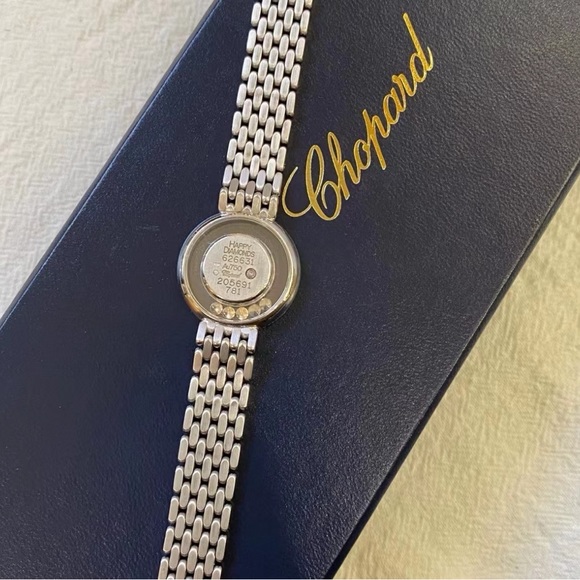 18K Gold Chopard Happy Diamonds Watch - Picture 3 of 5